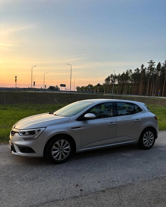 Renault Megane cena 37000 przebieg: 200000, rok produkcji 2016 z Szczecin małe 211